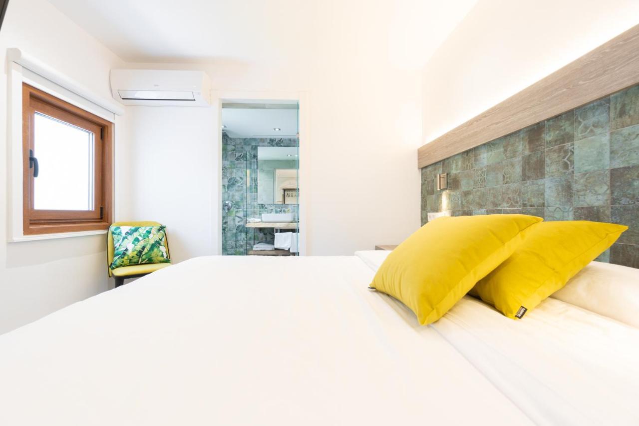 Hostal Restaurante Pou Des Lleo Sant Carles de Peralta Εξωτερικό φωτογραφία