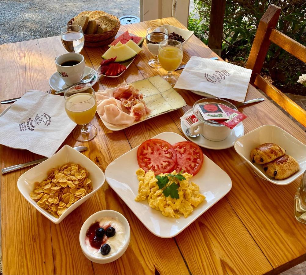 Hostal Restaurante Pou Des Lleo Sant Carles de Peralta Εξωτερικό φωτογραφία