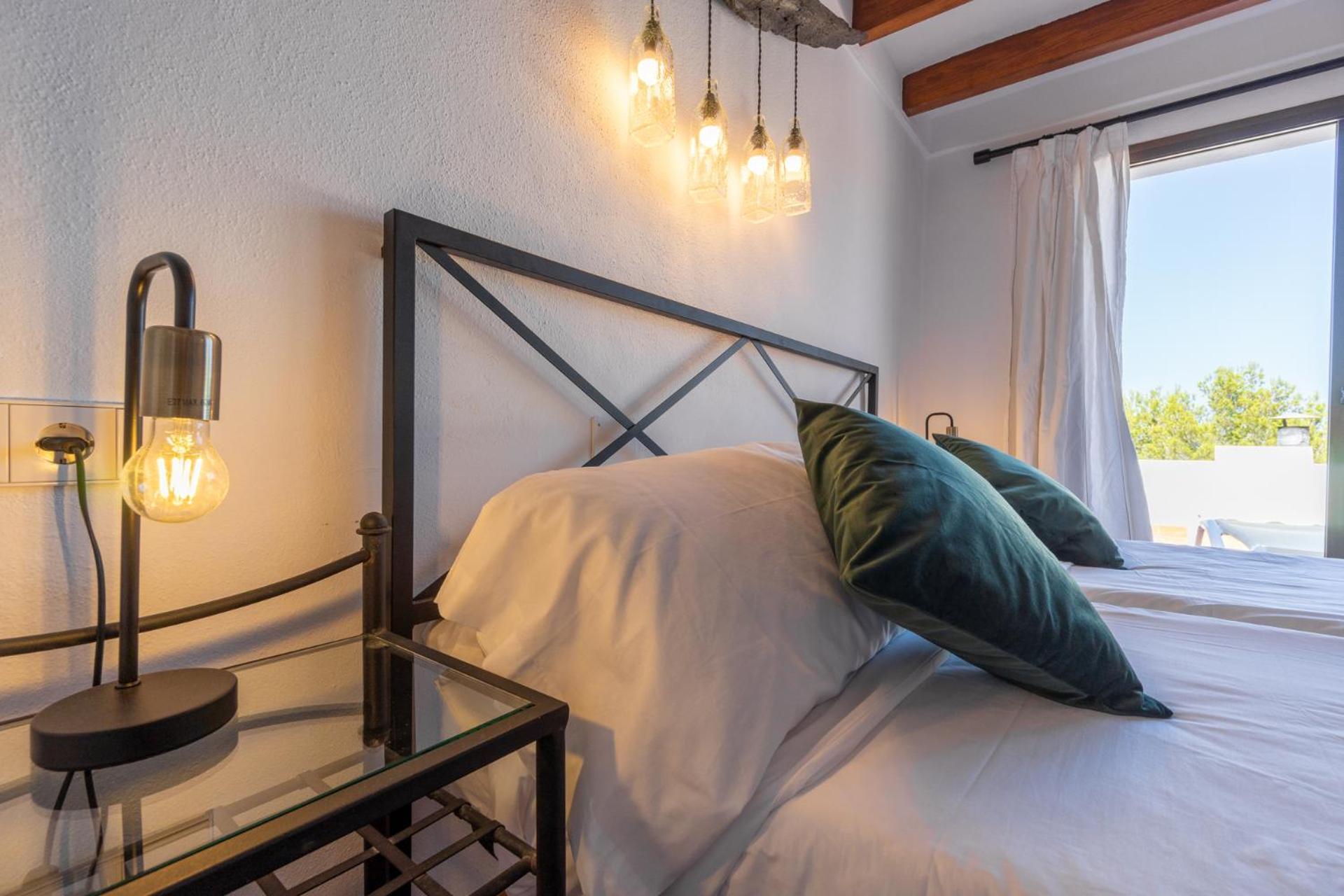 Hostal Restaurante Pou Des Lleo Sant Carles de Peralta Δωμάτιο φωτογραφία