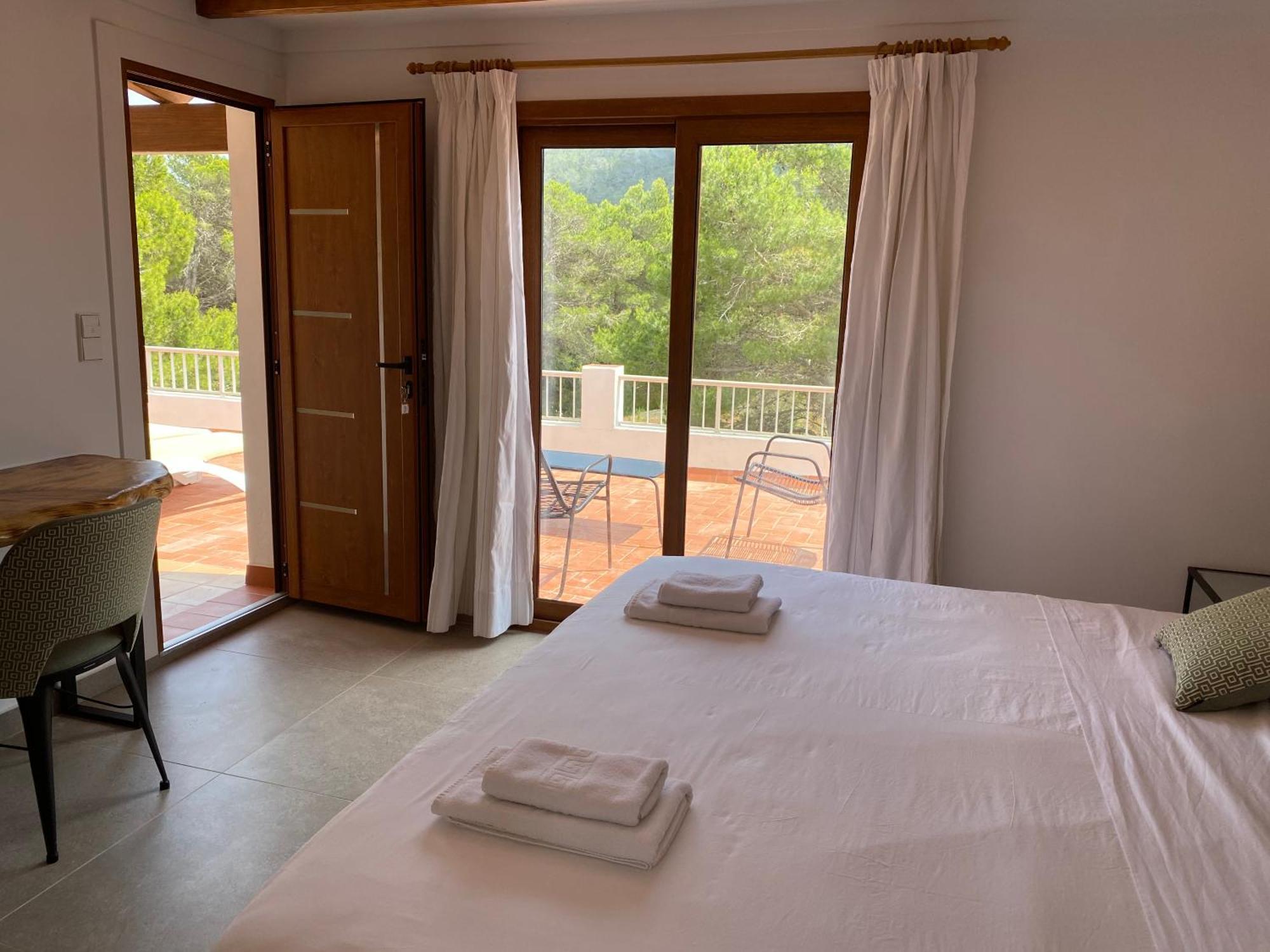 Hostal Restaurante Pou Des Lleo Sant Carles de Peralta Δωμάτιο φωτογραφία