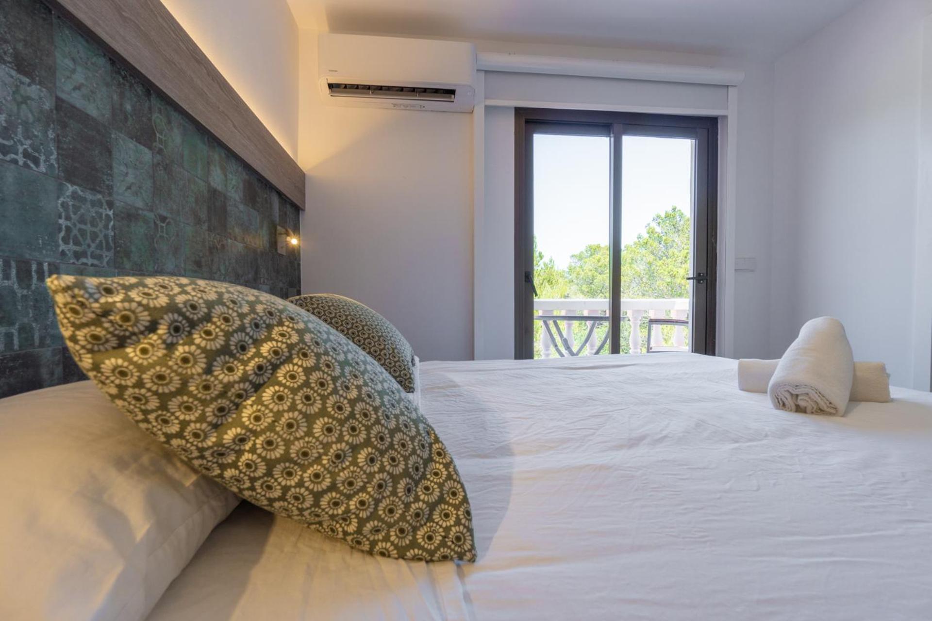 Hostal Restaurante Pou Des Lleo Sant Carles de Peralta Δωμάτιο φωτογραφία