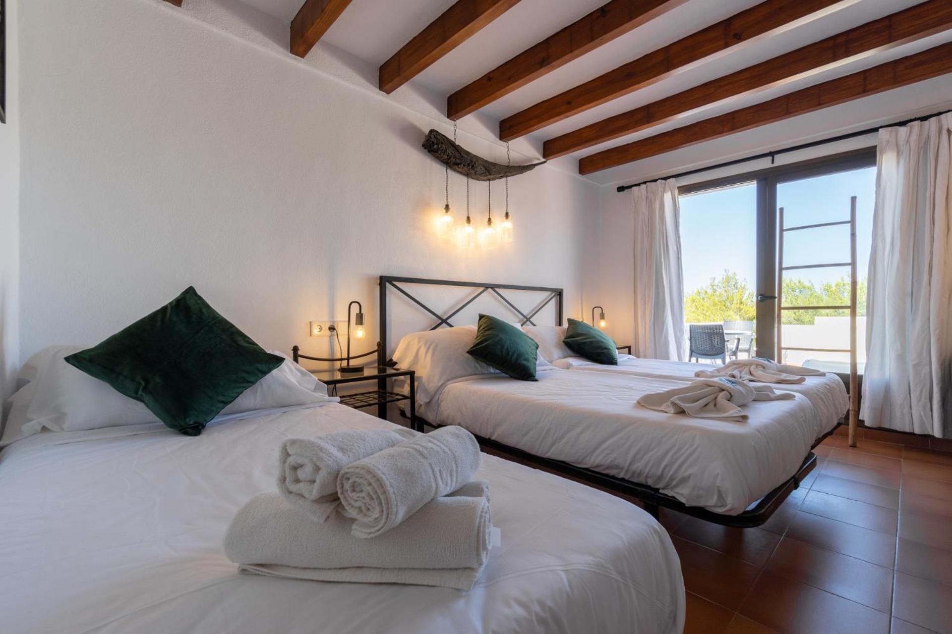 Hostal Restaurante Pou Des Lleo Sant Carles de Peralta Δωμάτιο φωτογραφία